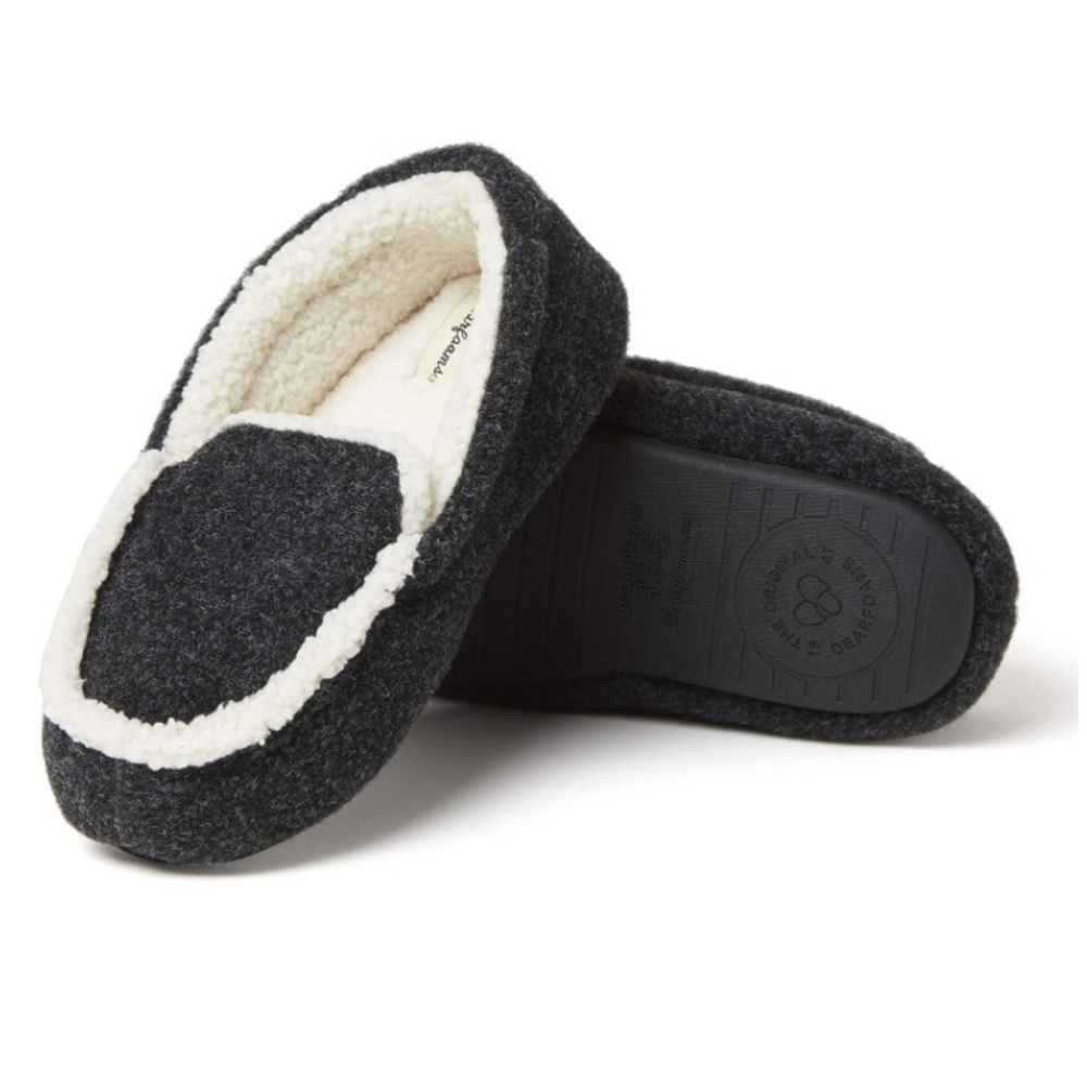 Dearfoams unisex child Hunter Felted Plaid Moccasin Slipper, Black Solid, Sz 2-3
